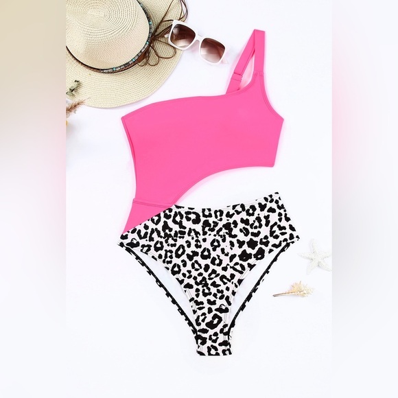 Wild Feline One Piece Leopard Print Swimsuit - Picture 4 of 6